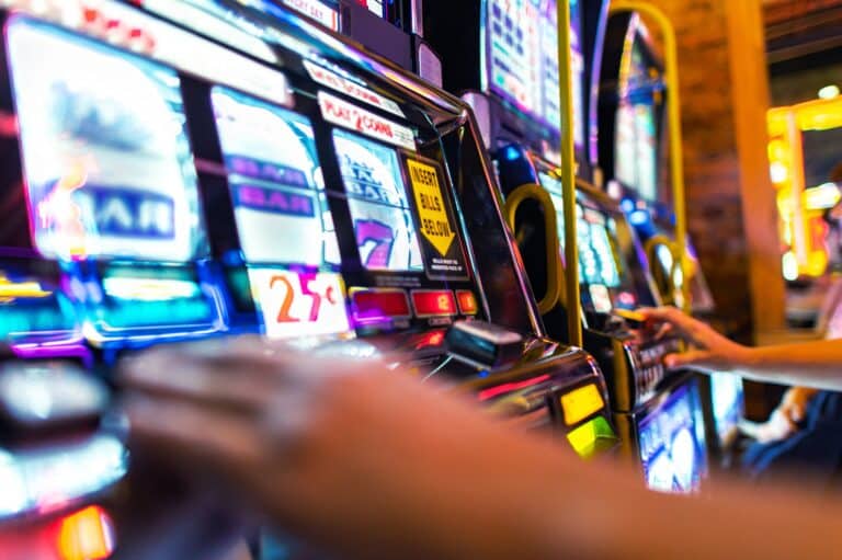 How to maximize your winnings with slot machine bonuses